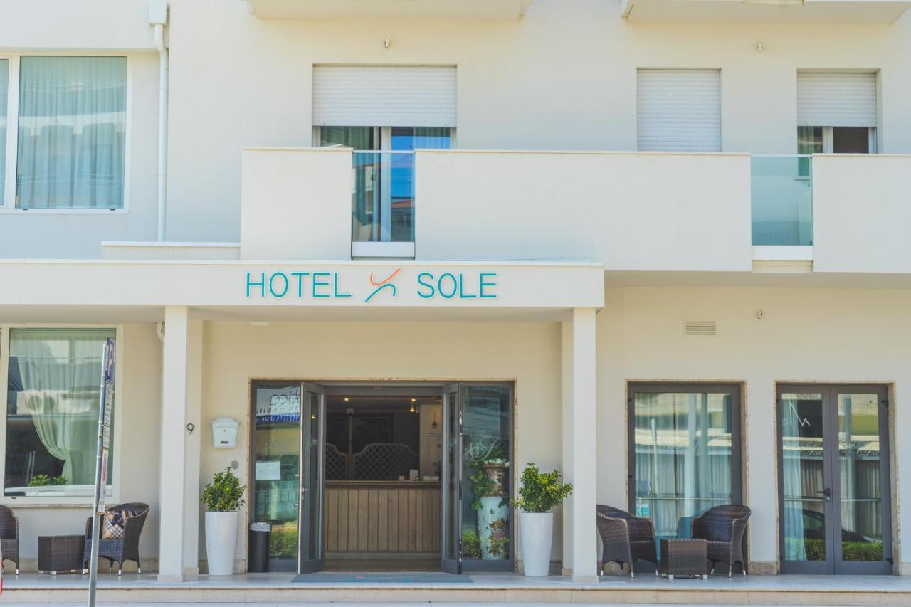 Hotel Sole Sottomarina Exteriör bild