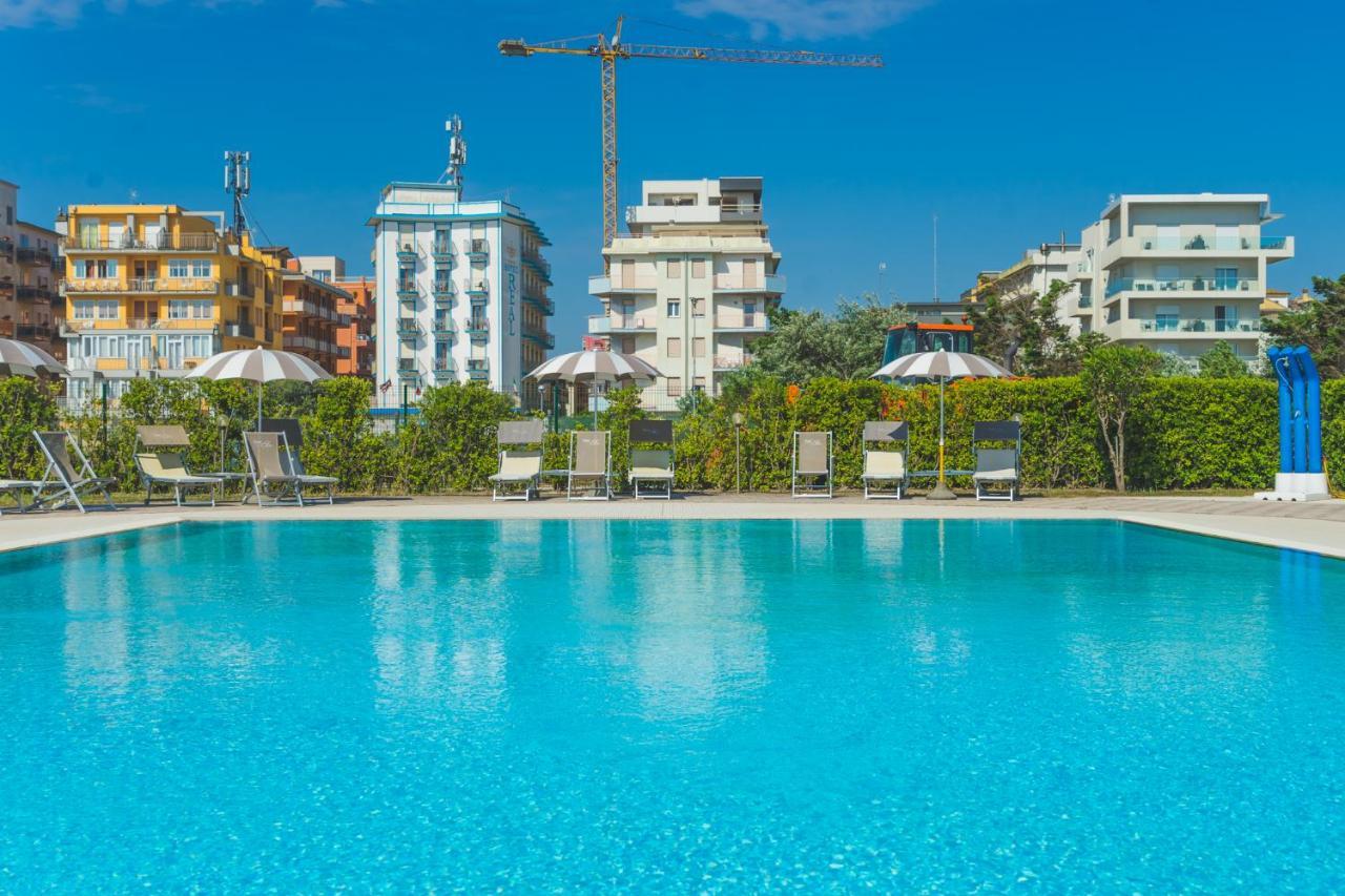 Hotel Sole Sottomarina Exteriör bild