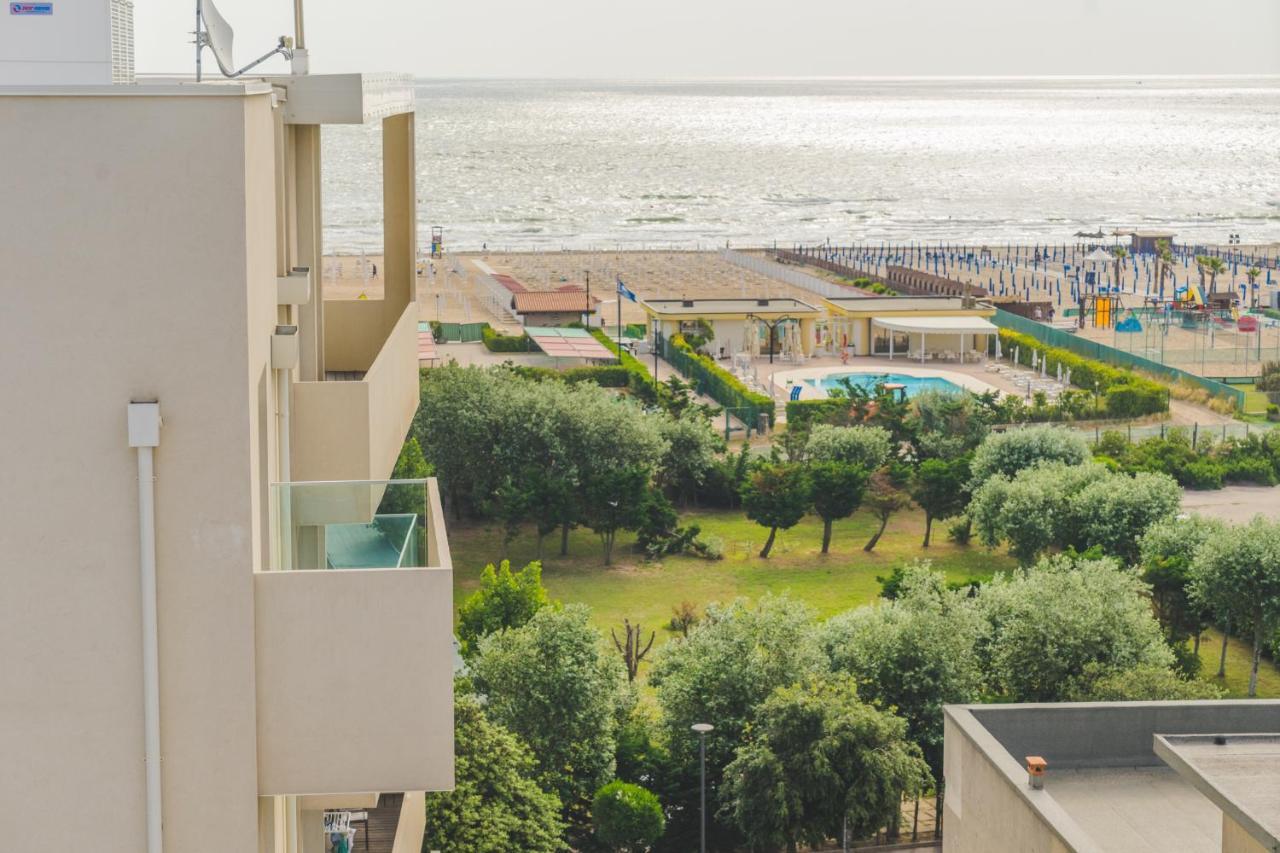Hotel Sole Sottomarina Exteriör bild